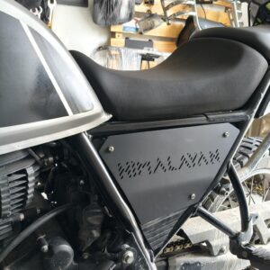 Tapas Laterales Metalicas Himalayan $ 190.000